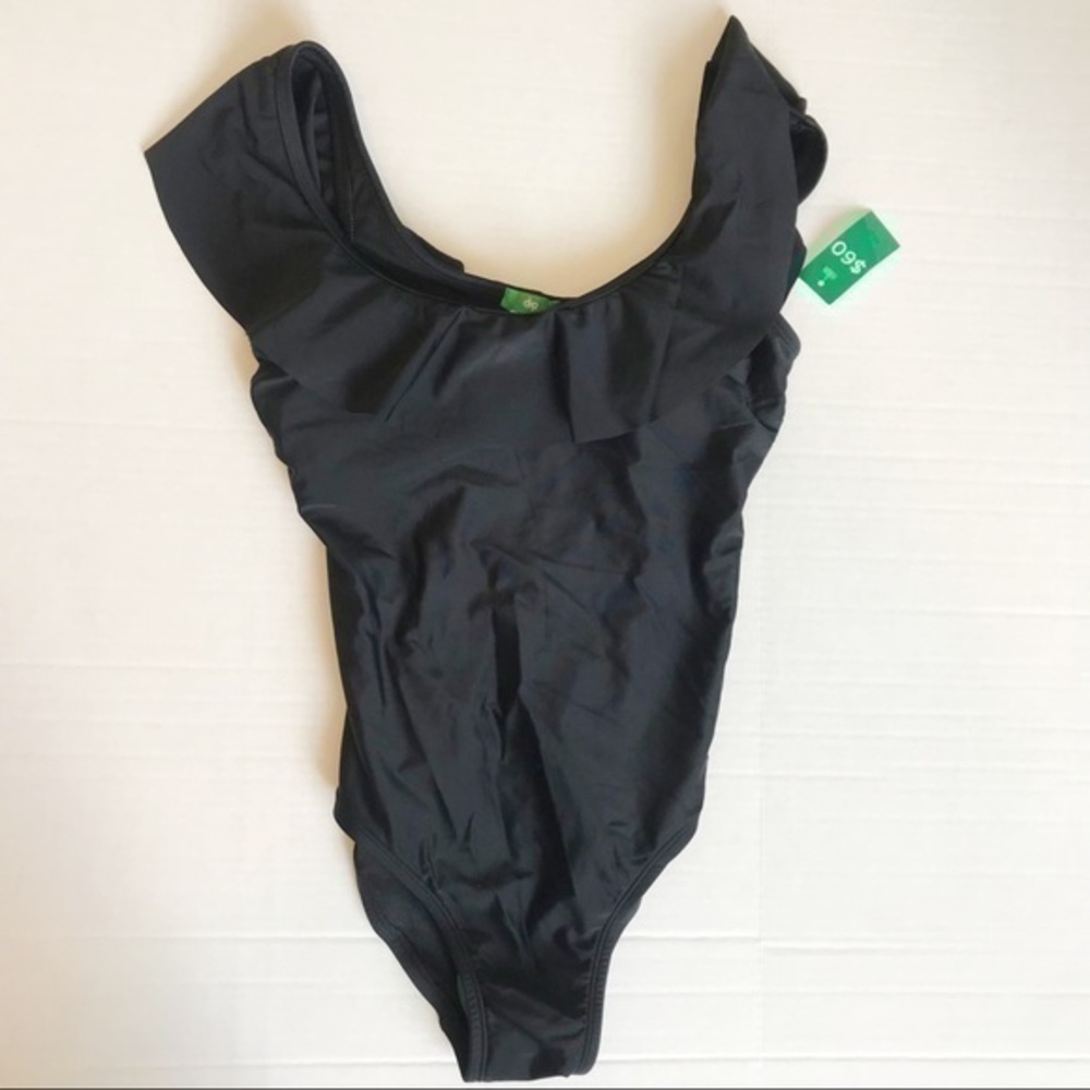 NWT dip One Piece Swim, S